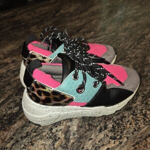 Steve Madden J-Canyon girls' fashion sneakers in a multicolor leopard print 11